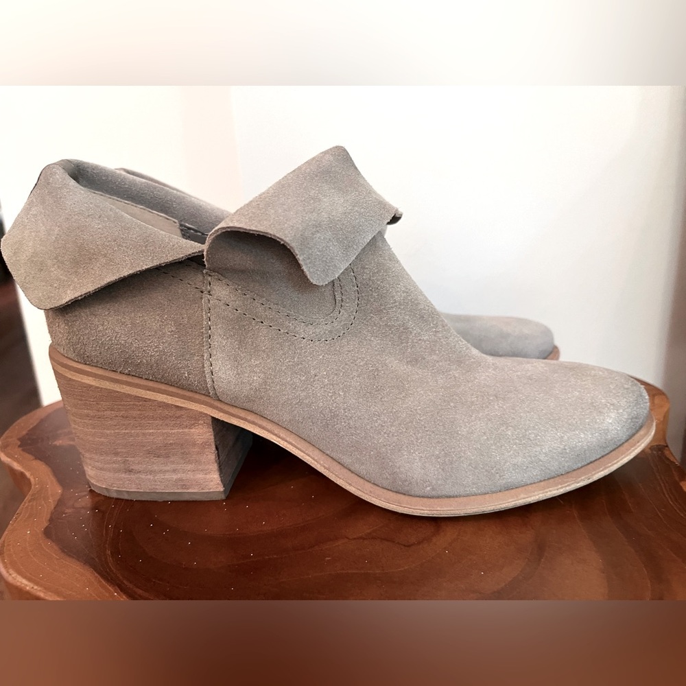 BP suede ankle boots size 9.